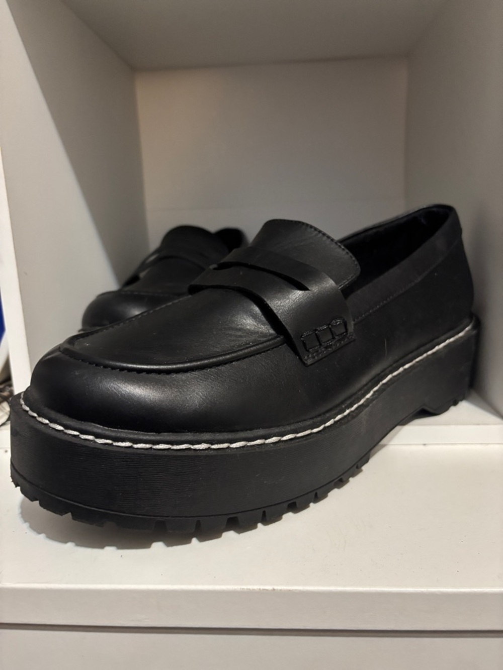 torrid 11W Black Platform Penny Loafers - Picture 3 of 7